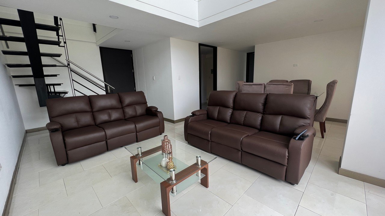 PENT HOUSE EN EL CONJUNTO RESIDENCIAL LA ESTACION