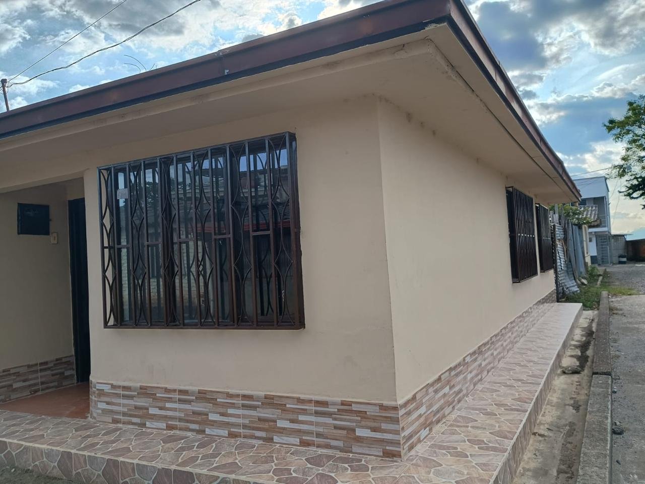 CASA EN TIMBIO 