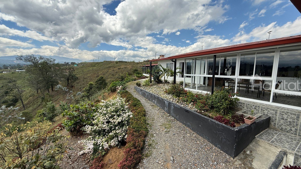 EN VENTA CASA CAMPESTRE EN RIVERAS DE PALACE