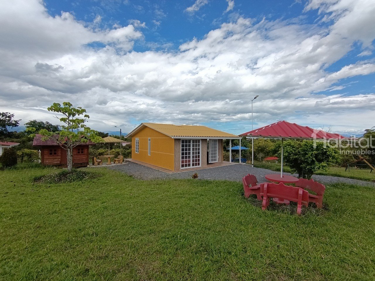 CASA AMOBLADA PARCELA LAGOS DE MORINDA KM4 VIA AL BOSQUE