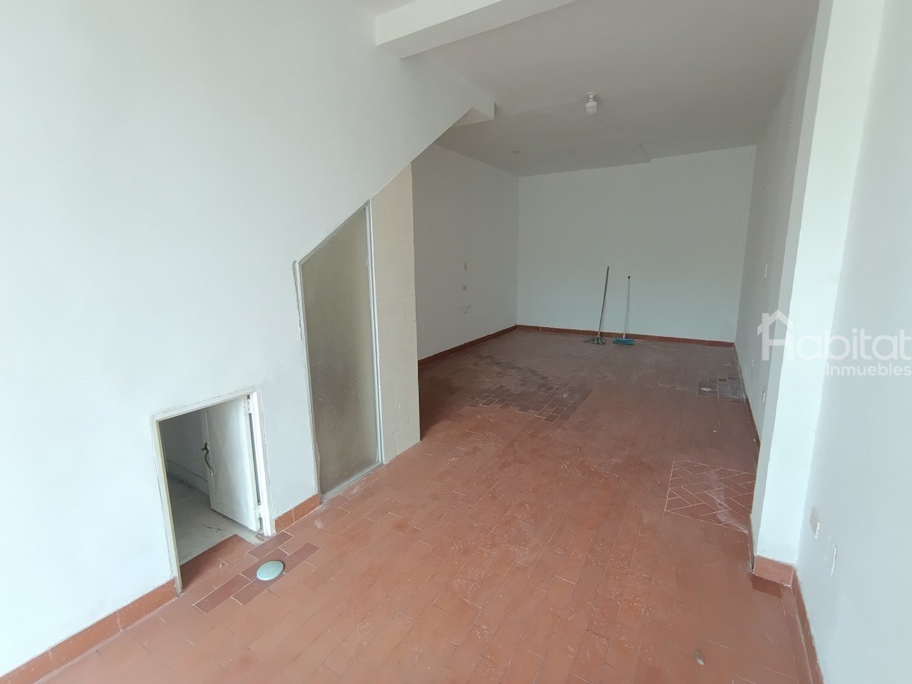 CASA COMERCIAL EN BELLA VISTA