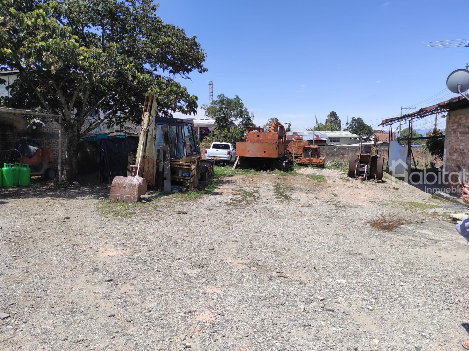 LOTE ESQUINERO BARRIO BELLO HORIZONTE