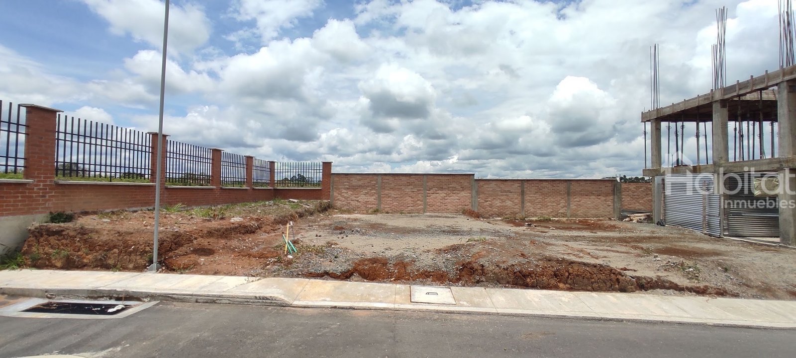 SE VENDEN LOTES EN CONJUNTO CERRADO SAN CRISTOBAL