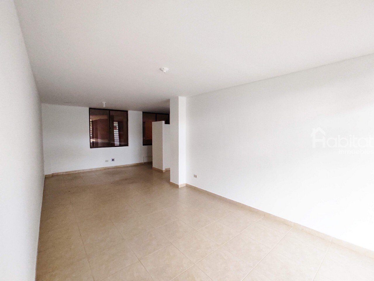 LOCAL COMERCIAL BARRIO EL RECUERDO