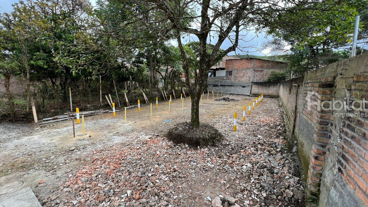 LOTE URBANO EN YANACONAS