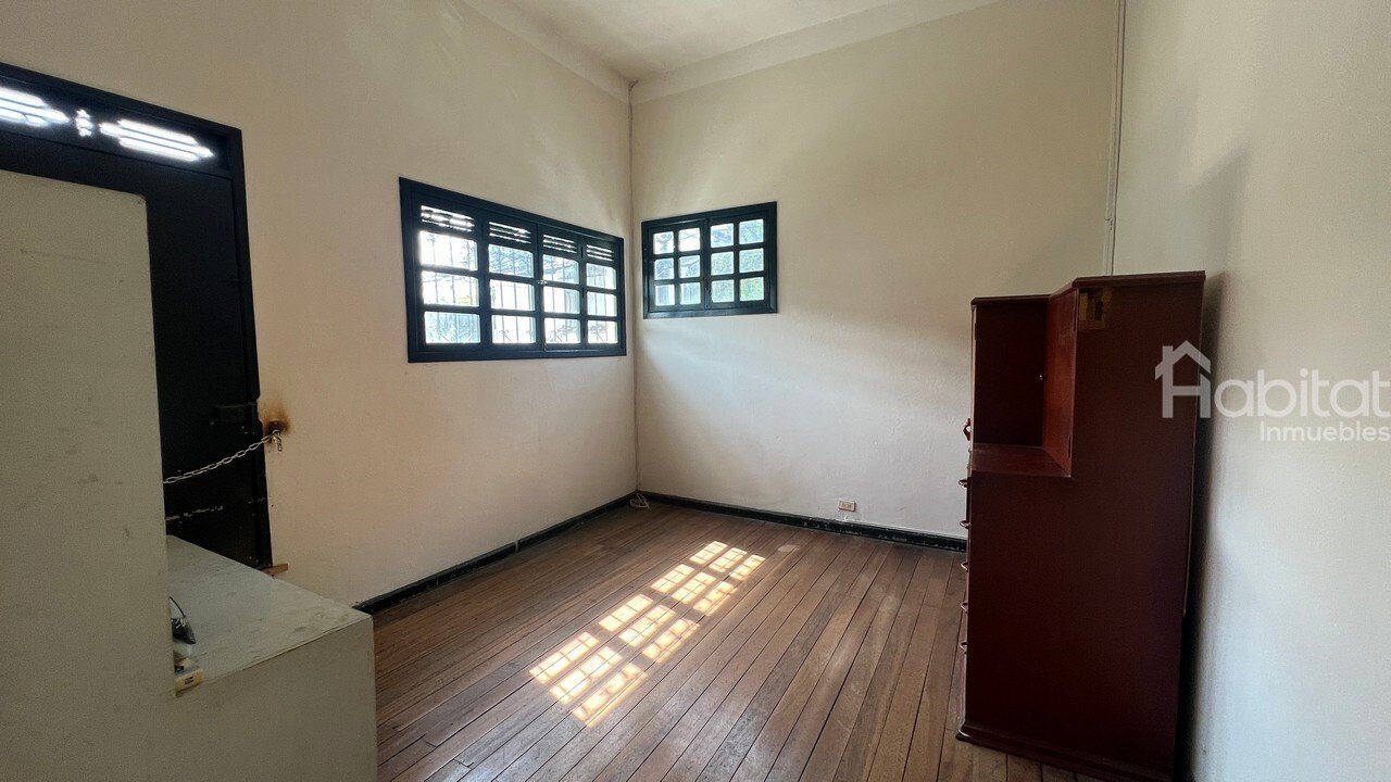 CASA ESQUINERA EN EL SECTOR HISTORICO